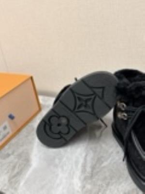 wholesale quality women louis vuitton shoes model no. 553